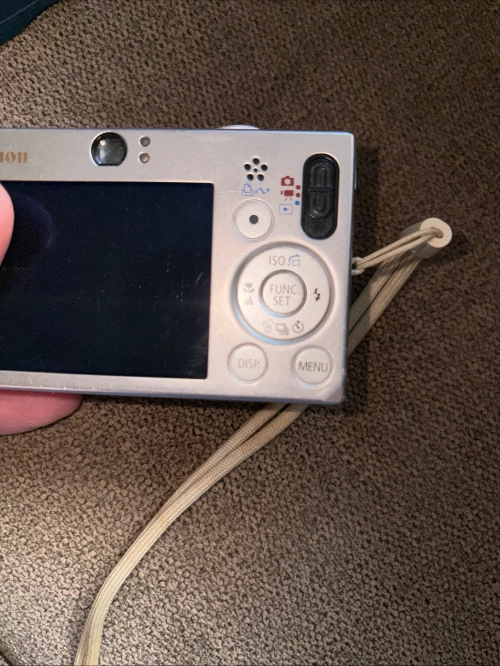 Canon PowerShot SD1000 Digital ELPH 7.1MP Camera Silver W/card & Charger Tested